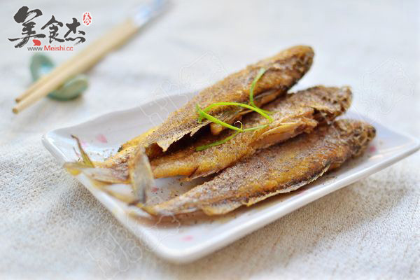 Salt and Pepper Small Yellow Croaker recipe