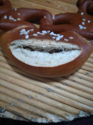 Bavarian Whole Wheat Lye Bread recipe