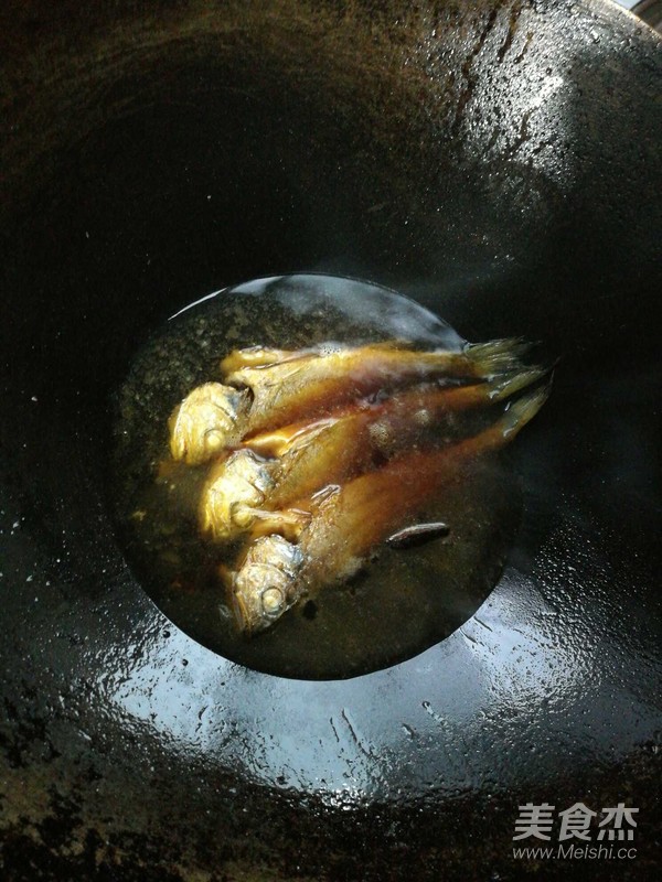 Braised Small Yellow Croaker recipe