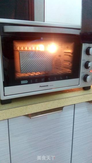 #四节 Baking Competition And是爱吃节# Whole Wheat Cocoa Two-color Toast recipe