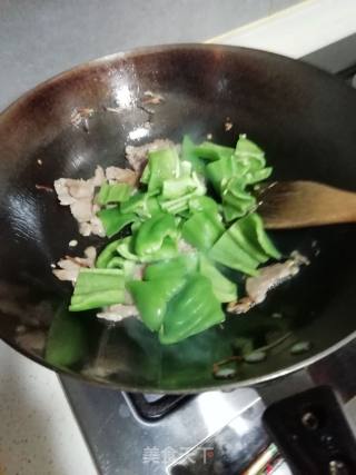 Stir-fried Pork with Green Pepper recipe