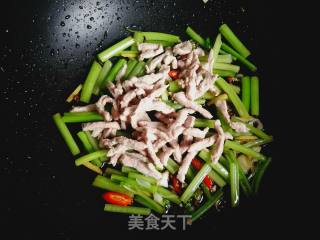 Meat Ribbon Bottom (how to Make The Pork Silk More Smooth and Tender) recipe