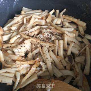 Pleurotus Eryngii with Black Pepper Garlic recipe