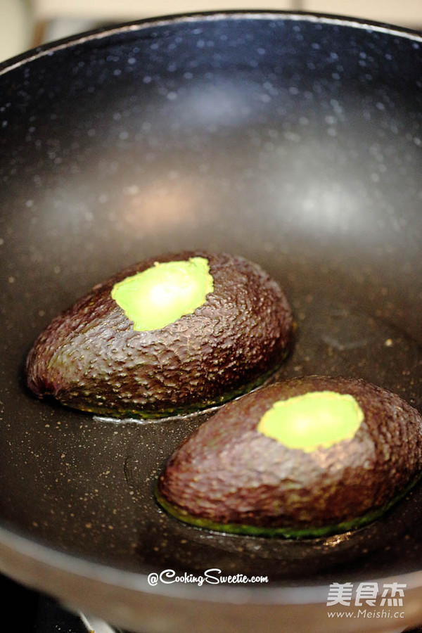Fried Eggs with Caviar and Avocado recipe