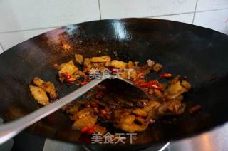 Stir-fried Potato Chips with Pork Belly recipe