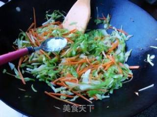 Stir-fried Cabbage with Carrots recipe