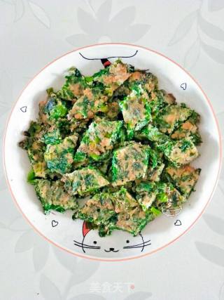 Fried Goose Eggs with Celery Leaves recipe