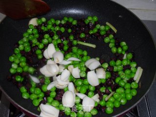 Field Vegetable and Lily Stir-fry recipe