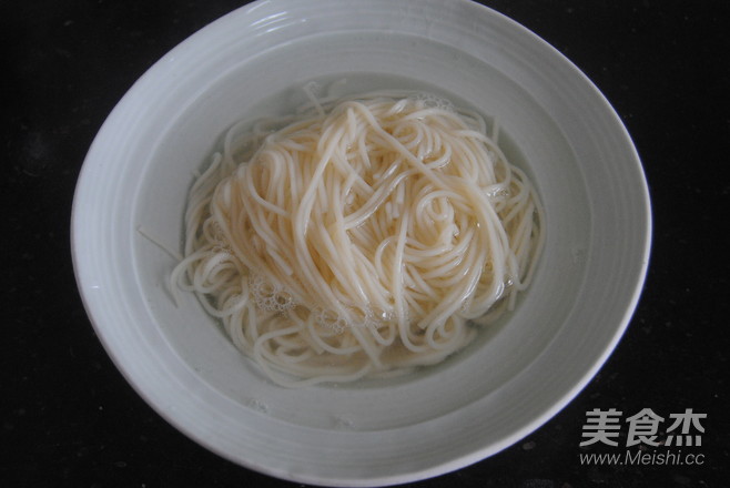 Shacha Straw Mushroom Meat Sauce Noodle recipe