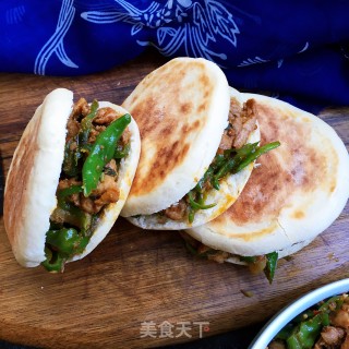 Stir-fried Pork Bun with Cumin recipe