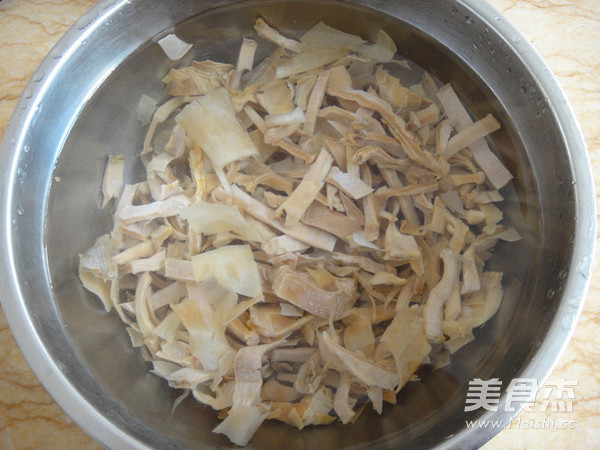 Braised Pork Belly and Dried Bamboo Shoots recipe