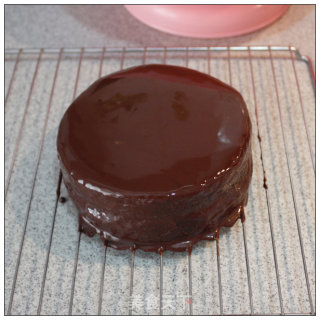 Rich and Creamy Deliciousness-ganache Mirror Cake recipe