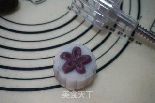 Snowy Red Bean Mooncake recipe