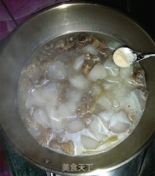 Beef and Radish Vermicelli Soup recipe