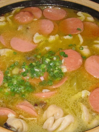 Sauerkraut and Crucian Intestine Soup recipe