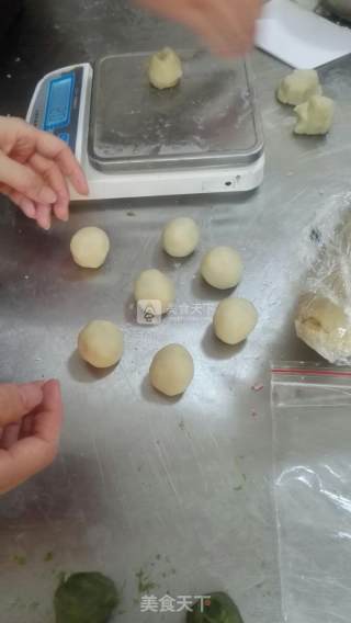 Su-style Fresh Meat Moon Cakes recipe