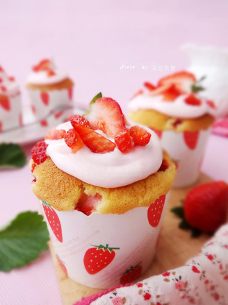Strawberry Cupcakes recipe