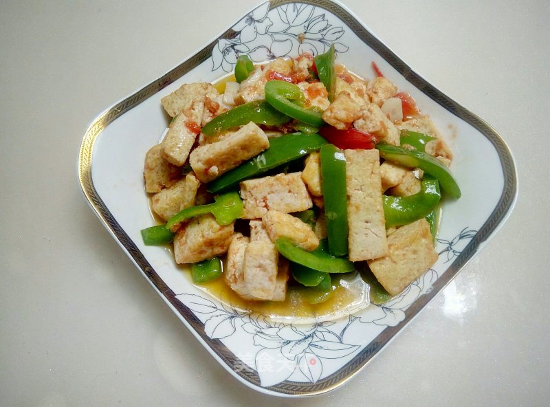 Stir-fried Tofu with Green Pepper recipe