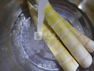 Grilled Bamboo Shoots with Chicken Feet recipe