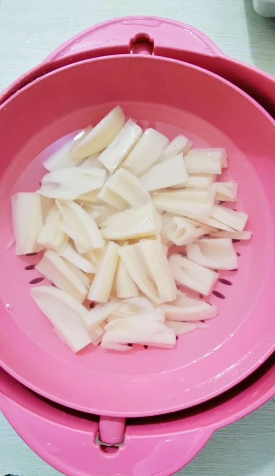 Stir-fried Lotus Root with Green Bamboo Shoots recipe