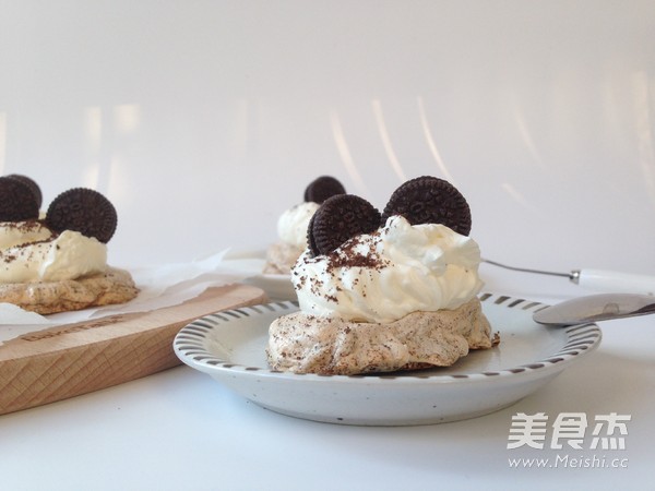 Oreo Cream Meringue recipe