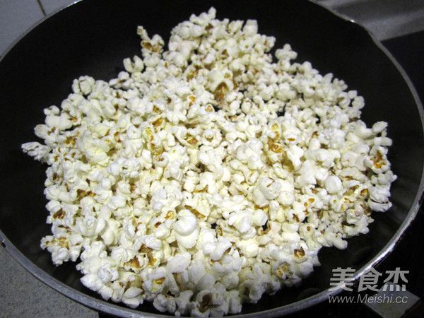 Caramel Popcorn recipe