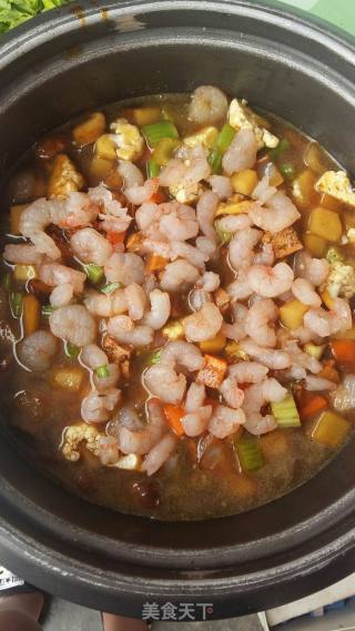 Nutritious Shrimp and Seasonal Vegetable Braised Rice recipe