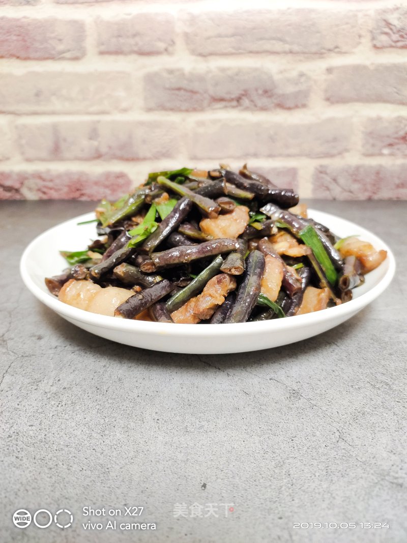 Fried Red Beans with Sliced Pork recipe