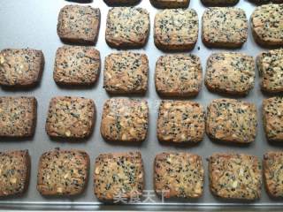 #aca烤明星大赛# Black Sesame Walnut Handmade Cookies recipe