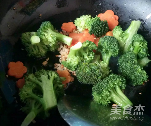 Broccoli with Carrots recipe