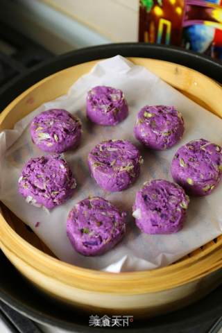 Sophora Flower and Purple Potato Steamed Cake recipe