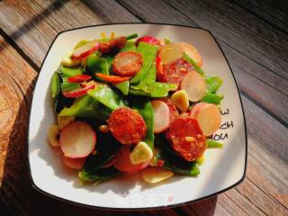 Fried Sausage with Snow Pea recipe