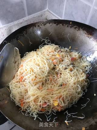 Fried Rice Noodles with Egg recipe