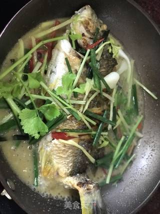 Pan-fried Yellow Wall Fish recipe