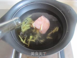 Lettuce and Fungus Mixed with Shredded Chicken recipe