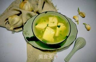 Green and White Tofu Soup recipe