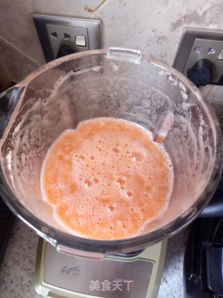 Autumn Pear and Carrot Juice recipe