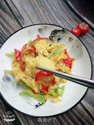 Scrambled Eggs with Colored Peppers recipe