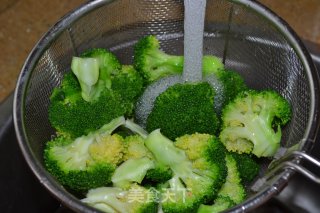 Stir-fried Broccoli (simple and Beautiful) recipe