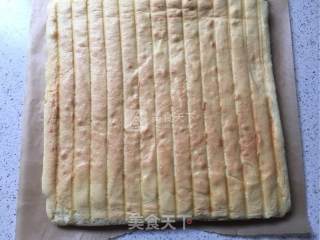 Strawberry Chiffon Cake Roll recipe
