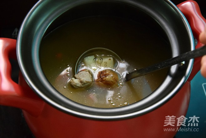 Huaiqi Candied Date Lean Pork Soup recipe