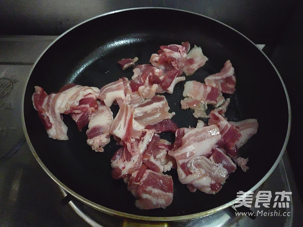 Stir-fried Pork with Hang Pepper recipe