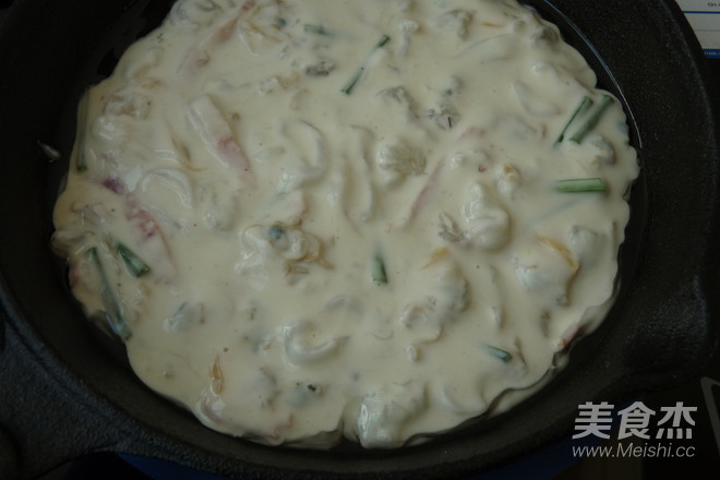 Chopped Pepper Seafood Cake recipe