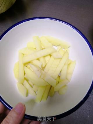 Spicy Dry Stir-fried Potato Chips recipe
