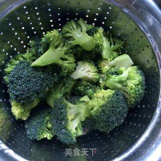 Fried Broccoli with Shrimp recipe