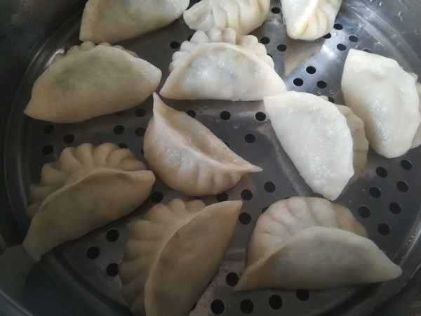 Sophora Japonica Steamed Dumplings recipe