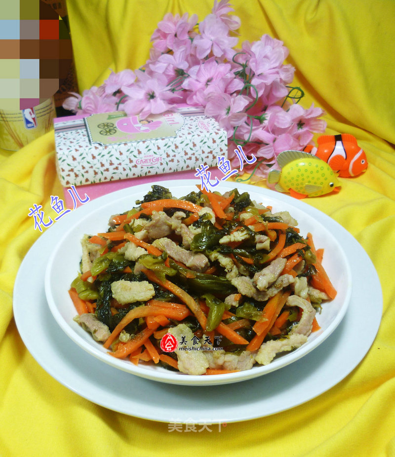 Stir-fried Pork Belly with Sauerkraut and Carrot recipe