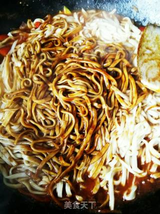 Fried Noodles with Horn Melon recipe