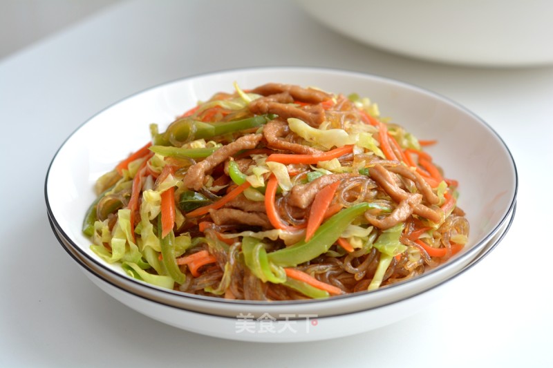 Stewed Vermicelli with Shredded Pork and Cabbage recipe