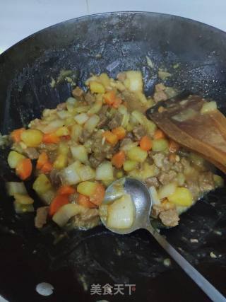 Warm-up Gourmet Beef Stew with Potatoes recipe